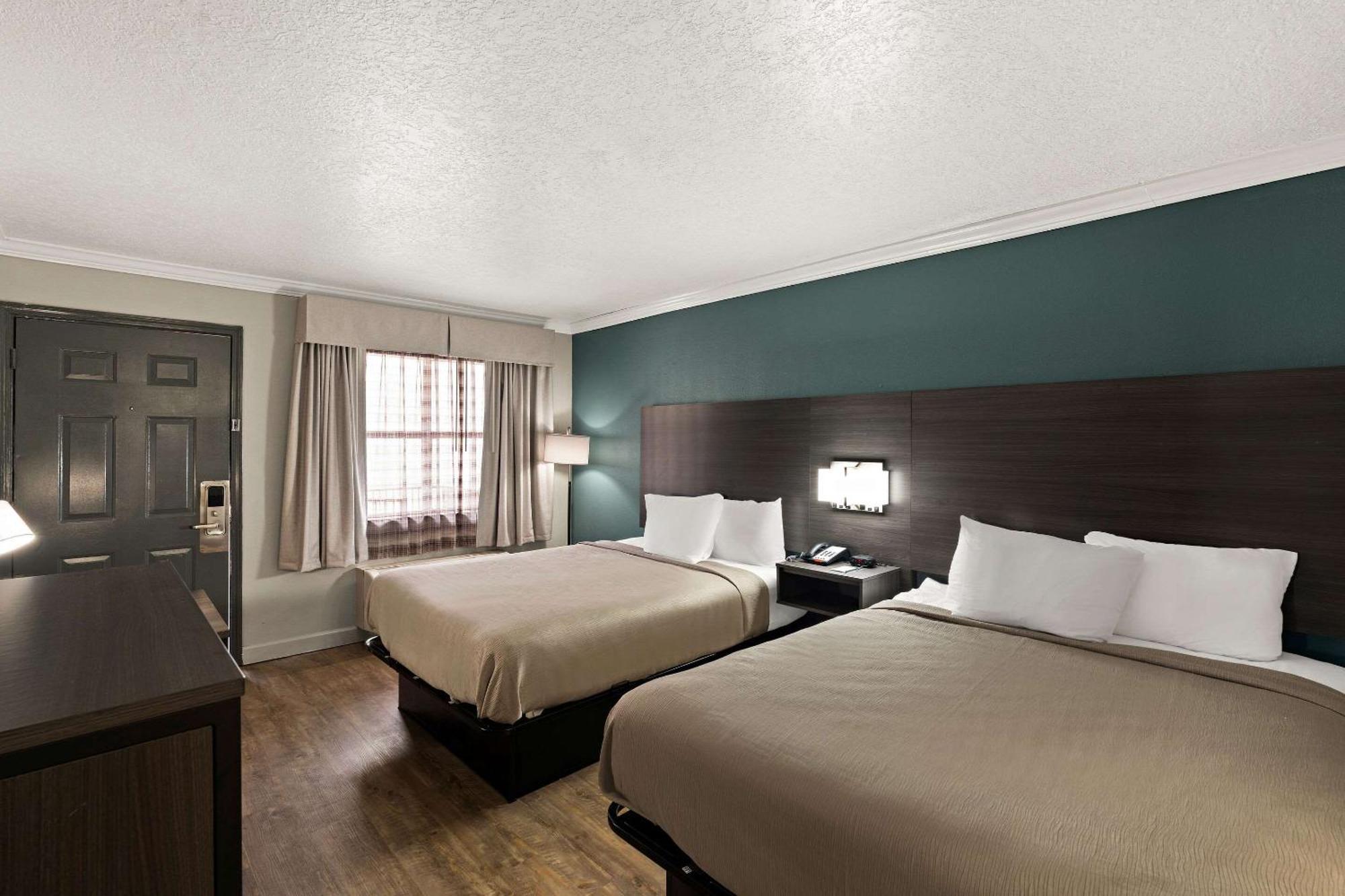 Quality Inn Оушен-Спрингс Экстерьер фото