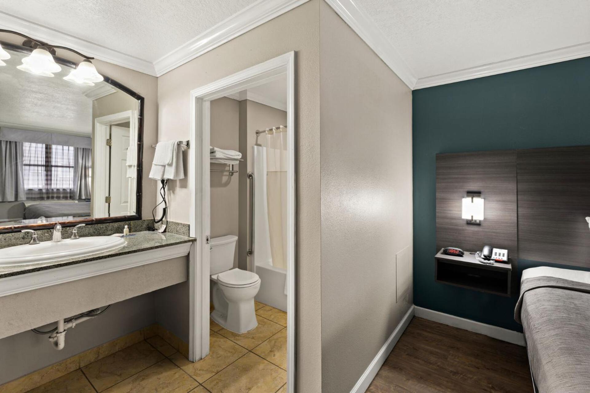 Quality Inn Оушен-Спрингс Экстерьер фото
